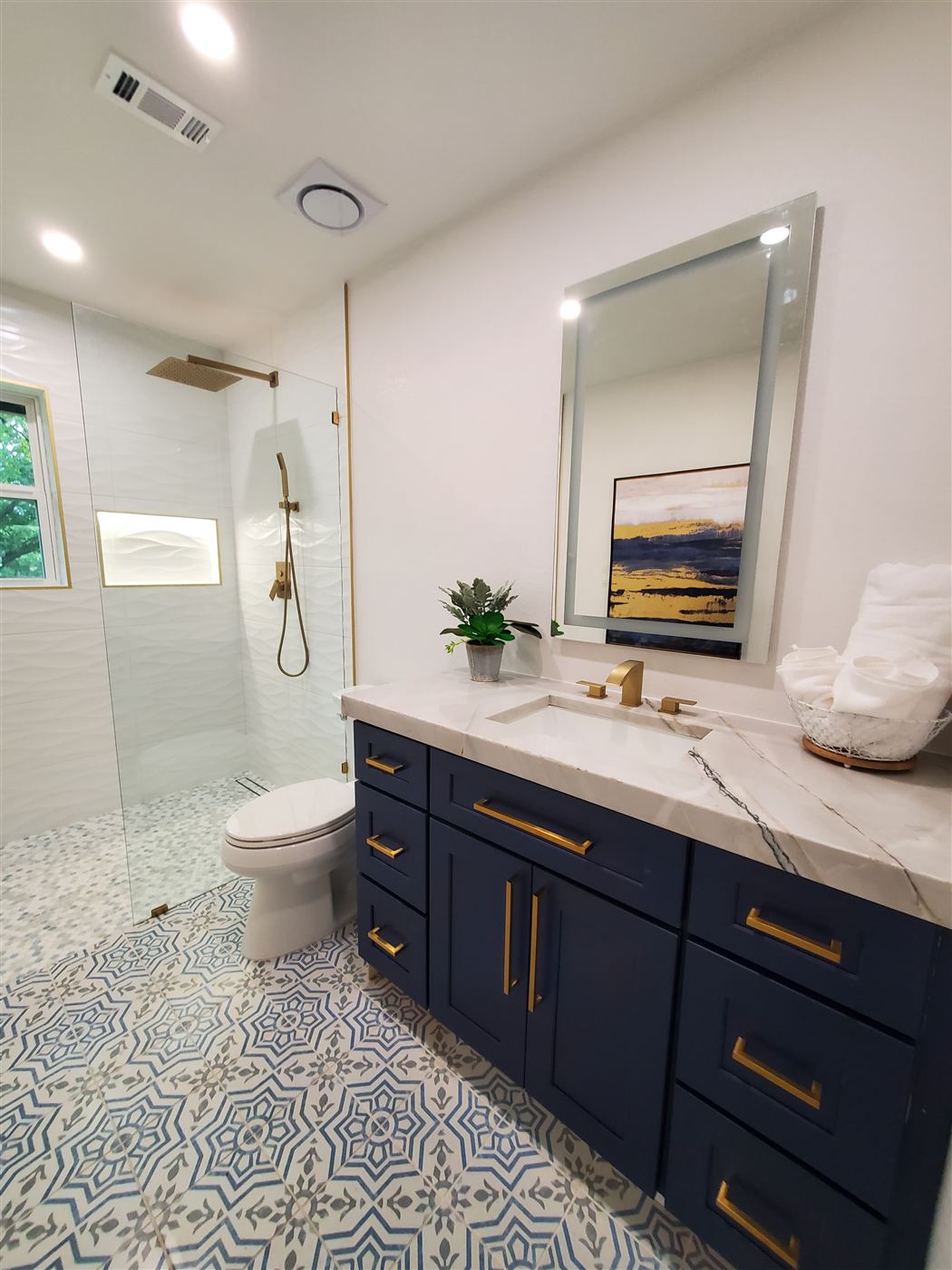 Custom bathroom remodel by Axelson Construction